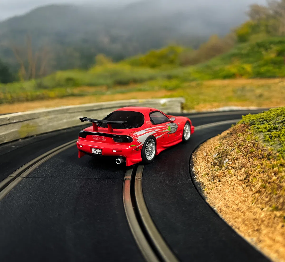 Auto Scalextric - C4592 The Fast And The Furious Mazda RX7, Dom Turetto - Macchinina da slot per piste e set - Idee regalo per bambini e adulti, Accessori Scalextric