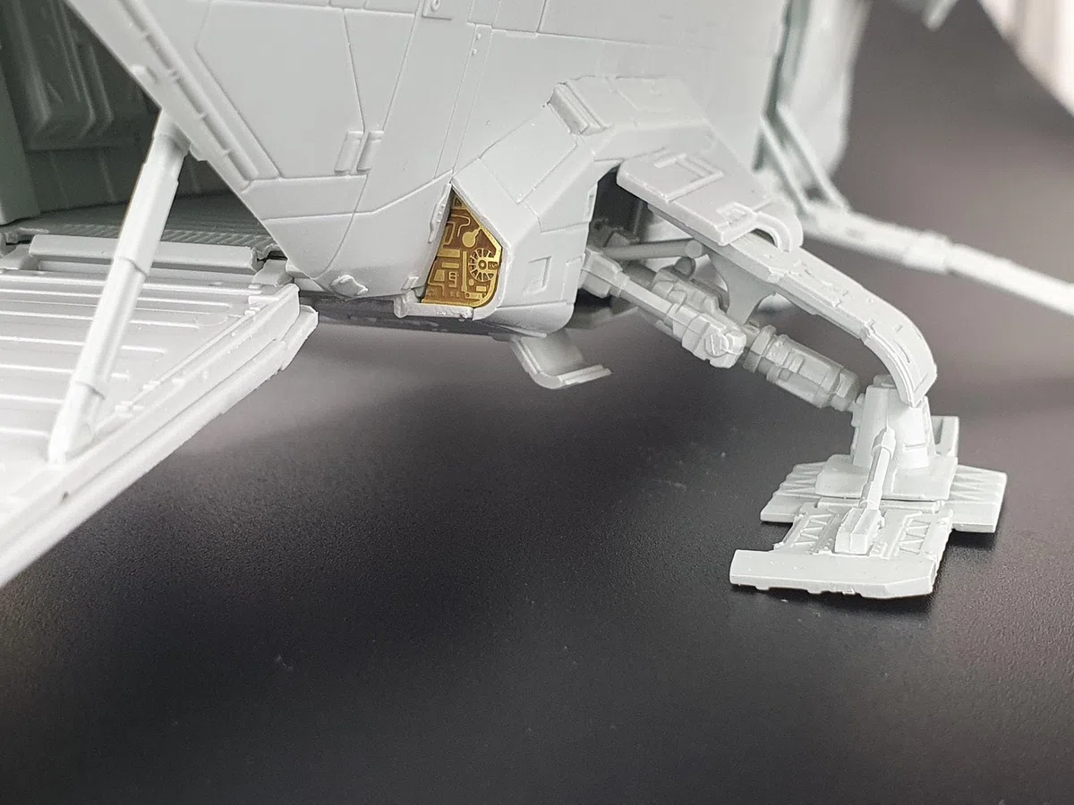 Revell Platinum Edition 06788 Star Wars: The Mandalorian Razor Crest (Din Djarin), scala 1:72, non costruito/non verniciato, edizione limitata, kit modellino in plastica con fotoincisioni e parti in
