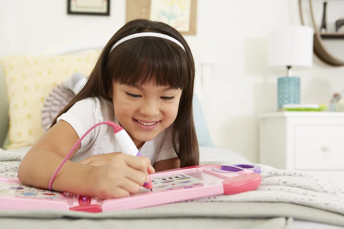 LeapFrog LeapStart 602153 - Libro elettronico, giocattolo educativo e interattivo per bambini e bambine di 2, 3, 4, 5, 6, 7 anni, colore: rosa
