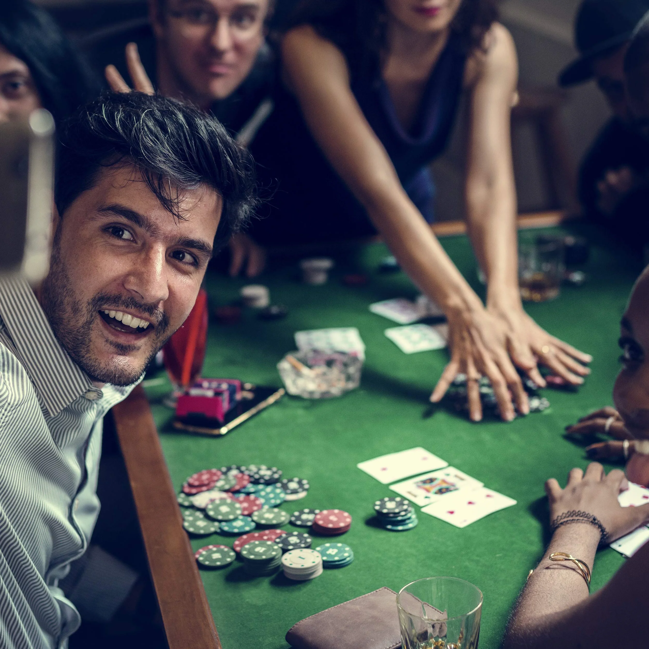 Relaxdays Poker Set 300 Fiche Valigetta Alluminio Argento