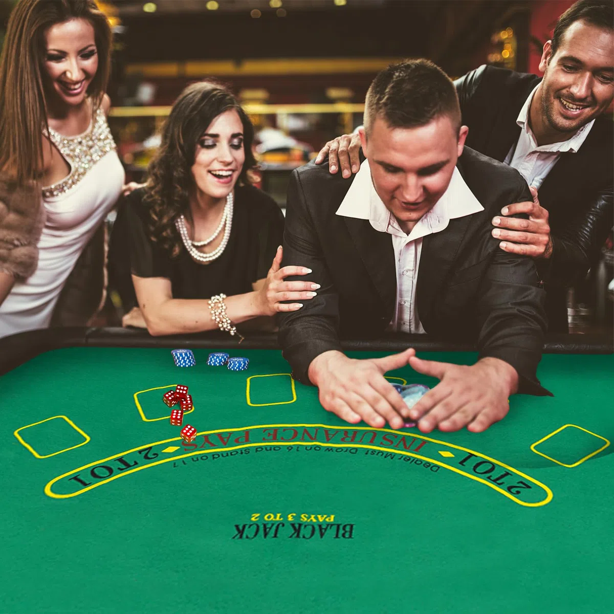 HOMASIS Set da Poker 500 Fiches Valigetta 2 Mazzi Carte 5 Dadi Tappetino Nero