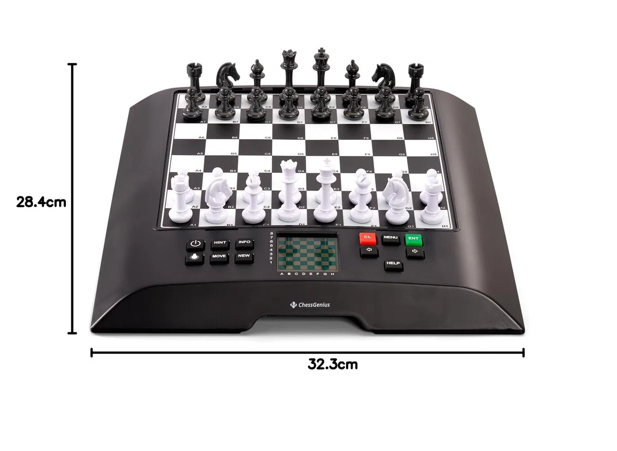 MILLENNIUM ChessGenius - la scacchiera elettronica con il software di Richard Lang. Per principianti e giocatori esperti. Una delle scacchiere elettroniche più potenti di sempre con più di 2000 ELO