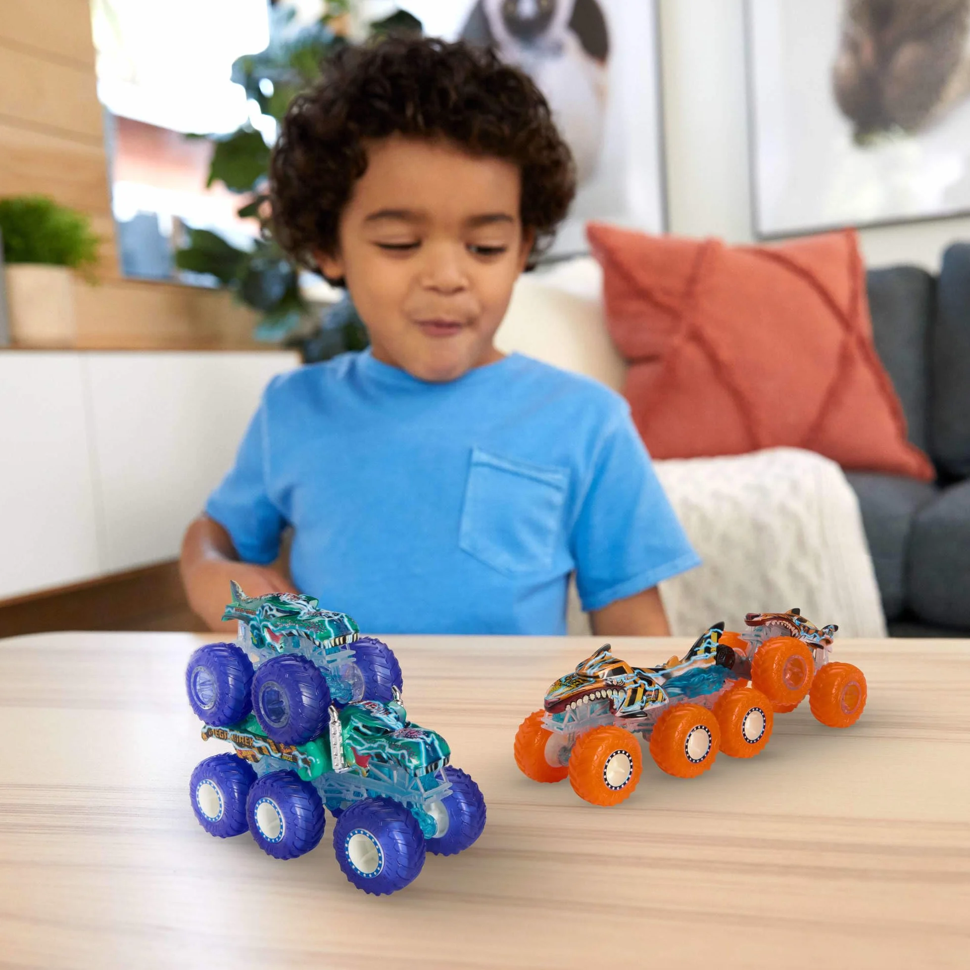 Hot Wheels Monster Trucks Multipack Tiger Shark Mega-Wrex 1:64 Power Smashers HYJ29