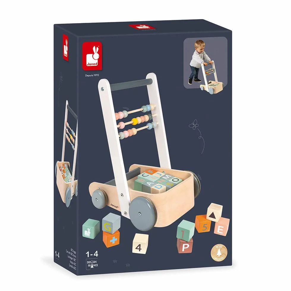 Janod - Carrello ABC Sweet Cocoon - Carrello Primi Passi Didattico in Legno a Spinta - con 20 Cubi Lettere Alfabeto, Numeri e Forme + 3 Stecche Pallottoliere - Vernice Ad Acqua - da 1 Anno, J04408