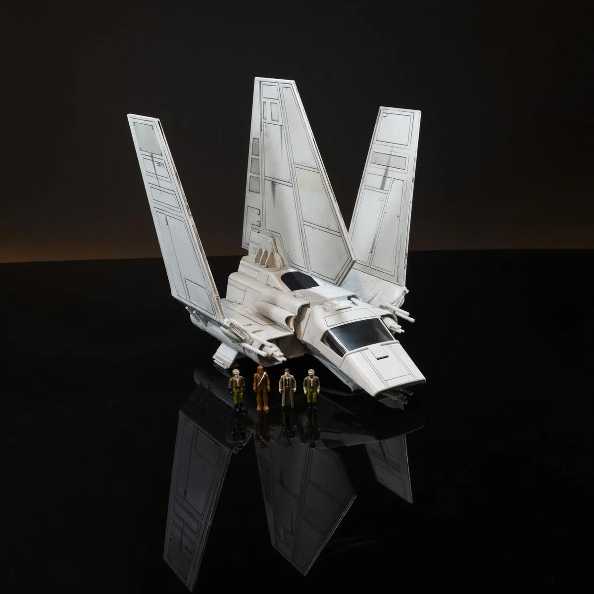 Jazwares Star Wars Micro Galaxy Squadron Tydirium Shuttle - Veicolo da 7 pollici con decorazione unica e quattro accessori per micro figure da 2,5 cm
