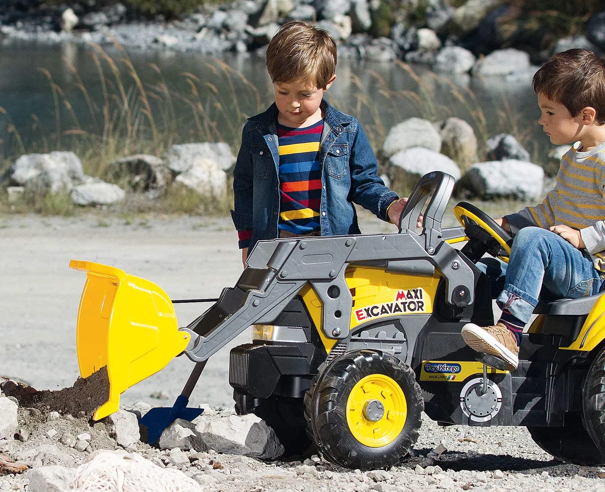 PEG Maxi Excavator Ruspa a Pedali per Bambini dai 2 Anni con Benna Semovente