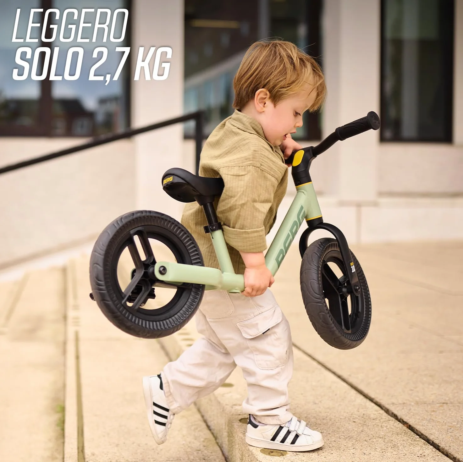 BERG MOOV 10 | Bici Senza Pedali per Bambini da 2 Anni | Ruote EVA Antiforatura da 10 Pollici | Sella e Manubrio Regolabili | Leggera ed Ergonomica | Facile da Trasportare