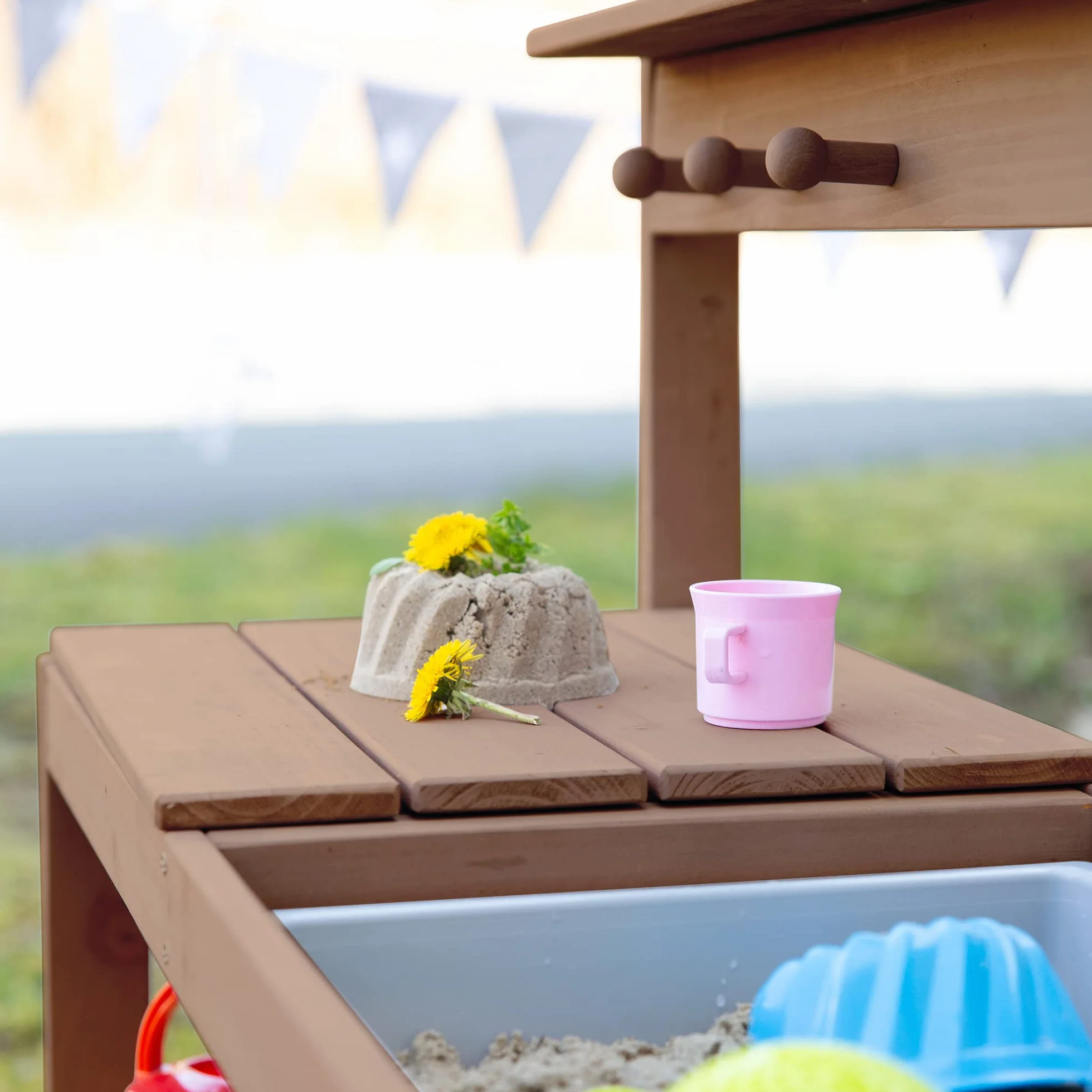 roba Cucina Per Bambini Sabbia e Acqua Fun - Multifunzionale - Tavolo da Esterno per Attività all'Aperto con 2 Vasche - Coperchio in Legno Massello Laccato Teak