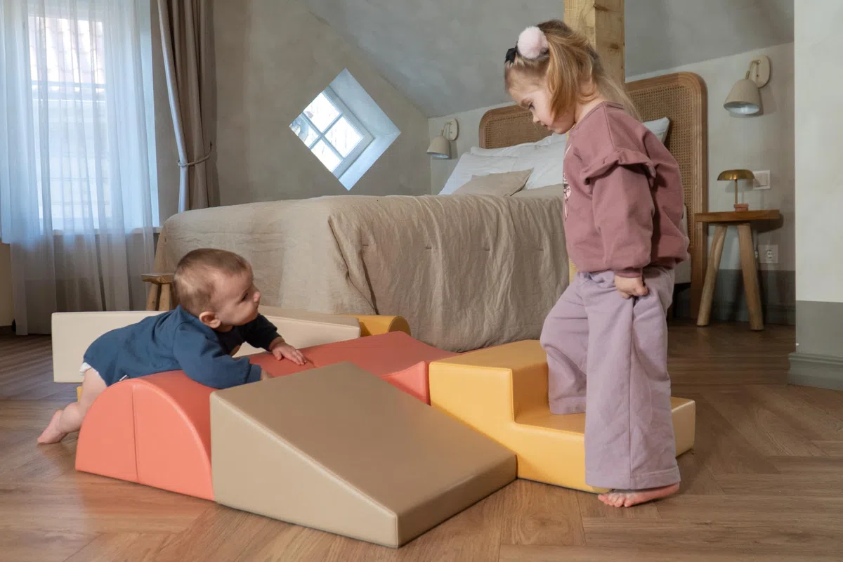 IGLU Soft Play Adventurer Set di mattoncini da costruzione in schiuma giganti, 8 pezzi (Pastel Autumn)