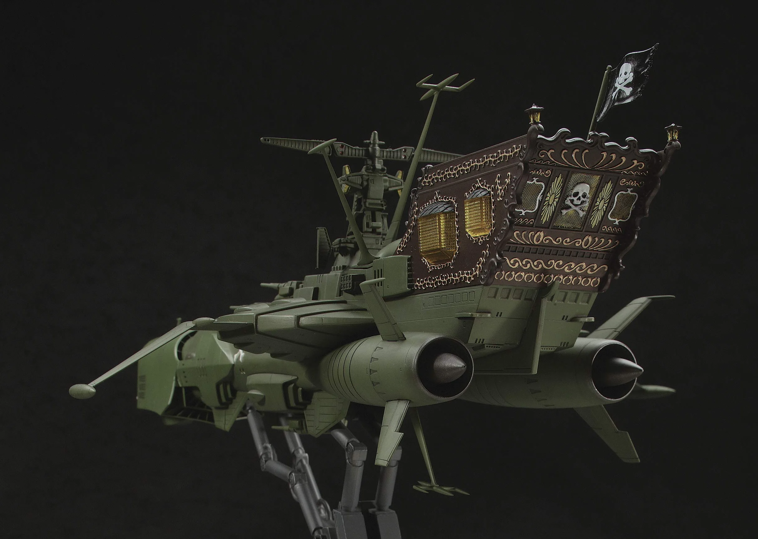Modello ARCADIA "CLASSIC" VERDE di CAPITAN HARLOCK Kit Montaggio Scala 1:1500 Hasegawa CW05