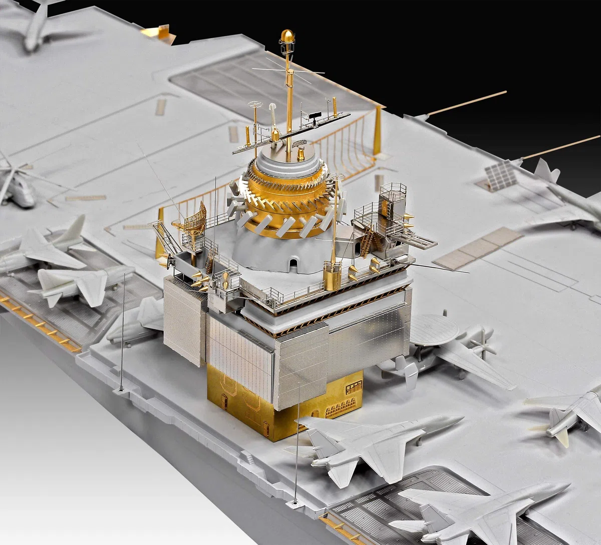 Revell 05173 - Modellino originale fedele della USS Enterprise CVN-65 (Platinum Edition) Level 5 in scala 1:400 per esperti