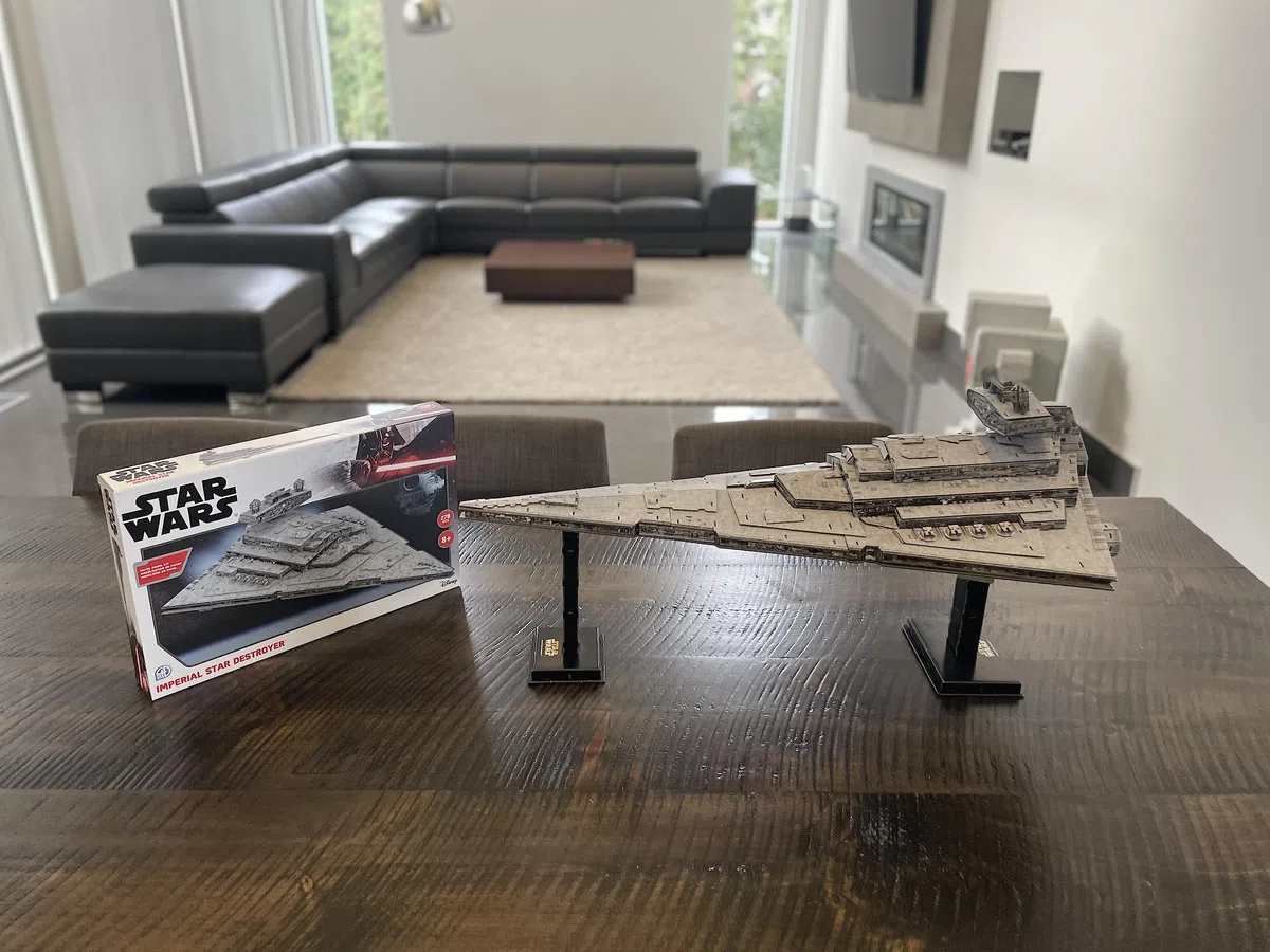 University Games Star Wars Imperial Star Destroyer Model Kit, grigio