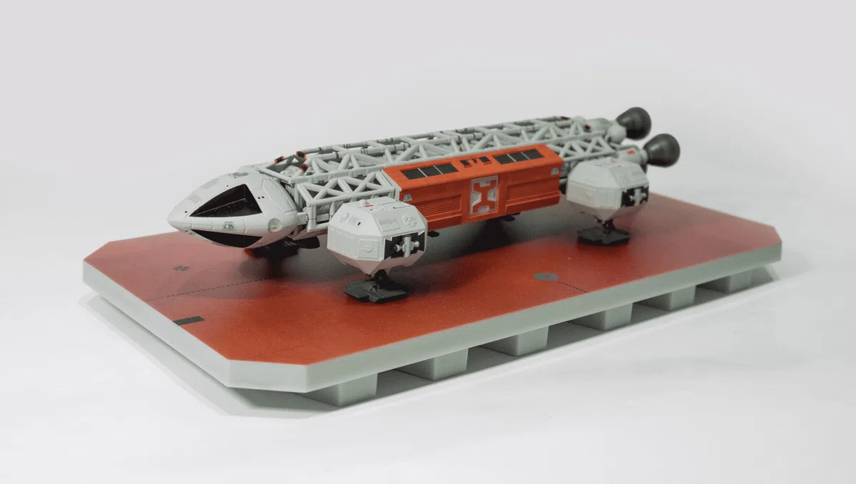 GERRY ANDERSON Spazio: 1999 VIP Eagle Space Shuttle – Special Limited Edition Collectable Model Kit, Modello da 10 pollici