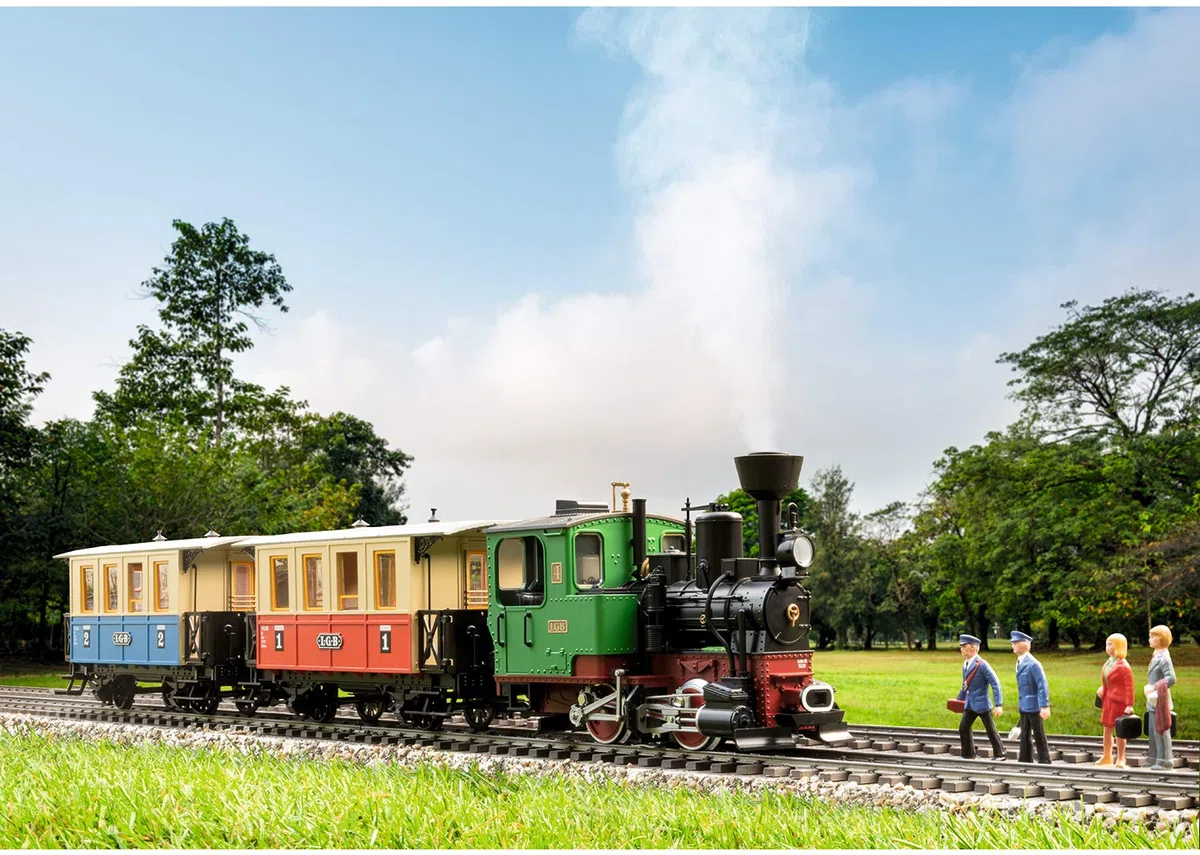 LGB 70307 - Set per treno passeggeri – L70307, con locomotiva e due carri, ferrovia all'aperto, traccia G, 85 x 12 x 16 cm