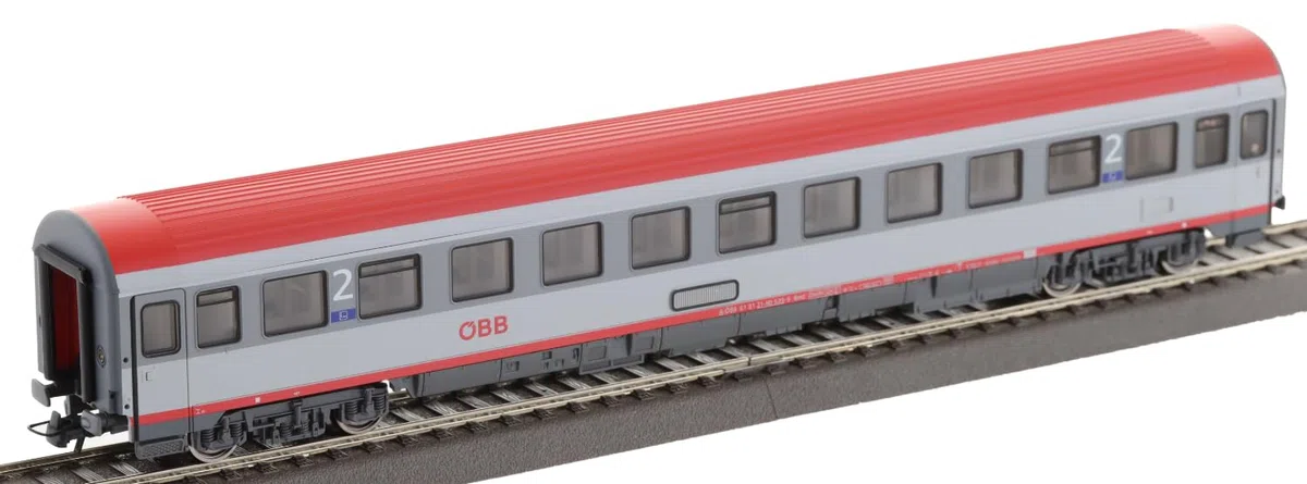 Roco 5110005 H0 z21 - Set digitale Start Diesellok Rh 2016 con treno rapido della ÖBB