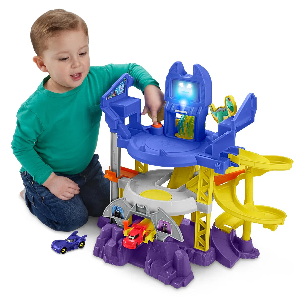 Fisher-Price DC Batwheels - Batcaverna Lancia e Sfreccia, playset pista ispirato alla Batcaverna con 3 piani di gioco, luci e suoni, include 2 macchinine, giocattolo per bambini, 3+ anni, HYR74
