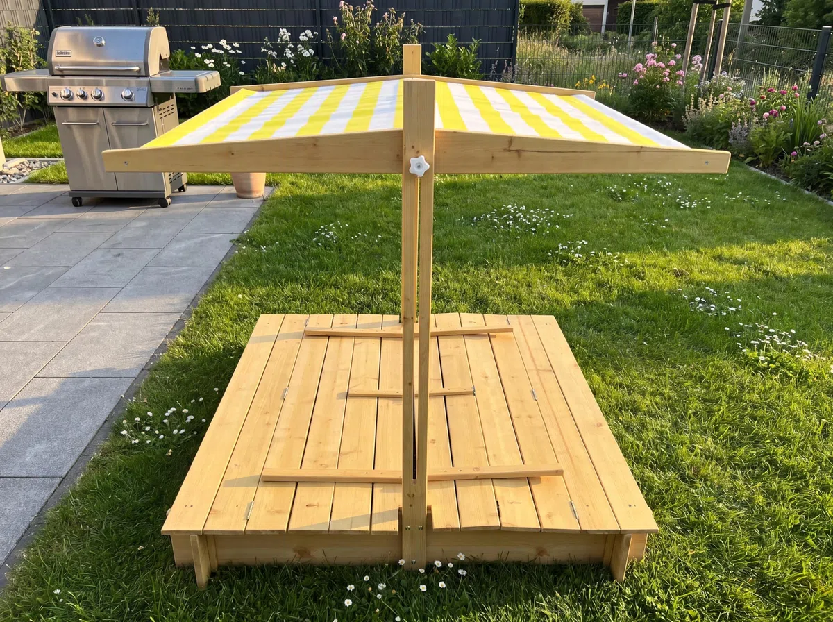 needs&wants® Sabbiera in legno con tetto, copertura e panchina, sabbiera per bambini con coperchio pieghevole, protezione UV, sabbiera quadrata per giardino e parco giochi all'aperto, 120x120 cm