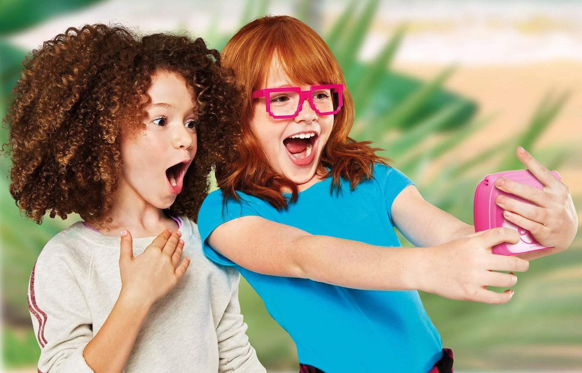 Lisciani Giochi- Barbie Print Cam Hi-Tech, Bambini Da 5 Anni, Fotocamera Istantanea, Stampa Subito Le Tue Foto, Funzione Video E Selfie, Multicolore, 97050, ‎38.8 x 28.5 x 5.7 cm, 300 grammi