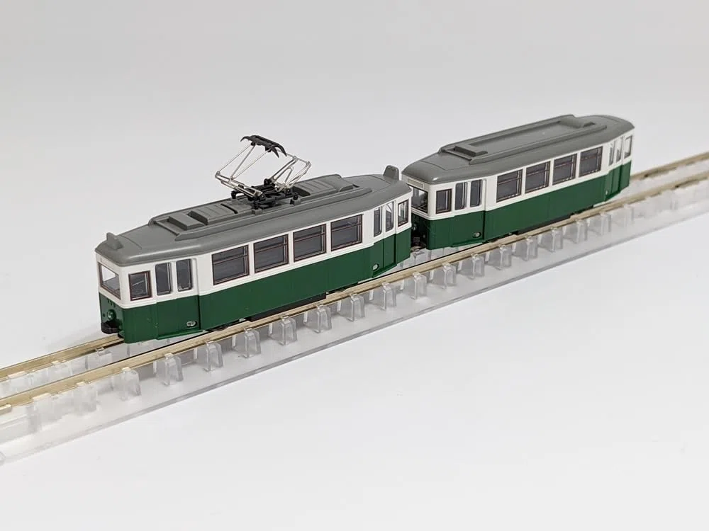 TRAM URBANO MOTORIZZATO 14-806-2 COLORE VERDE CON RIMORCHIO UTILIZZATO ANCHE IN ITALIA IN SCALA N 1/160
