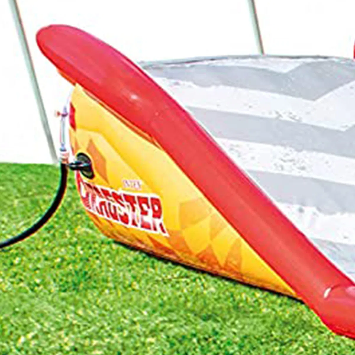 Intex 57167Ep Pista Gonfiabile Acquascivolo con 2 Piloti Auto da Surf e Spruzzatore Integrato per Bambini 6+