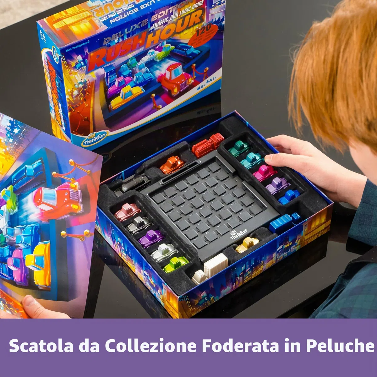 ThinkFun - Rush Hour Gioco Deluxe | Giochi Da Tavolo per Bambini 120 Sfide | Bambino e Bambina 8 Anni Idee Regalo | Giochi Bambini 8 Anni | Rush Hour Versione Italiana | Idee Regalo