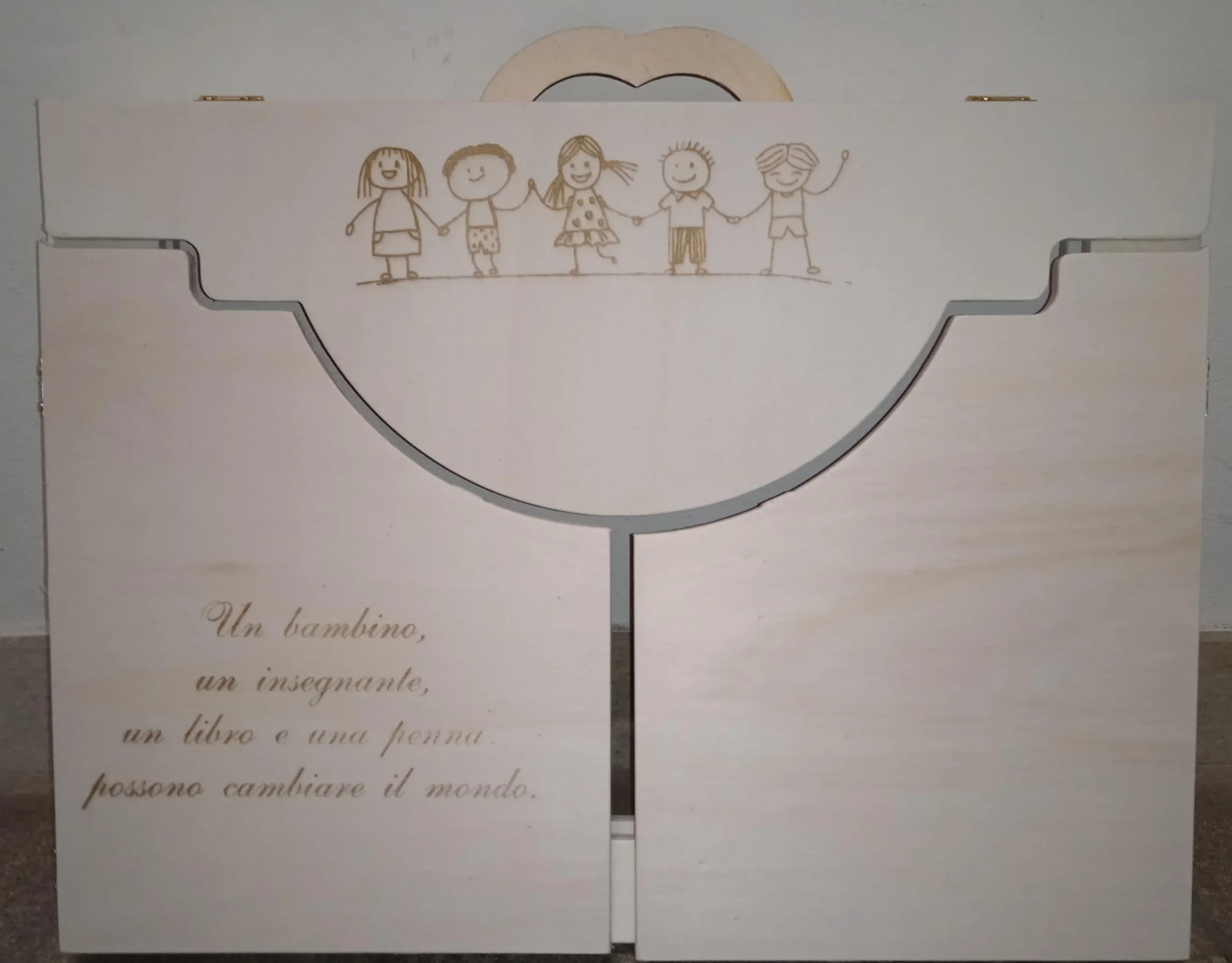 Kamishibai teatro viaggiante in Legno - Butai teatro in Valigia A3 Personalizzato