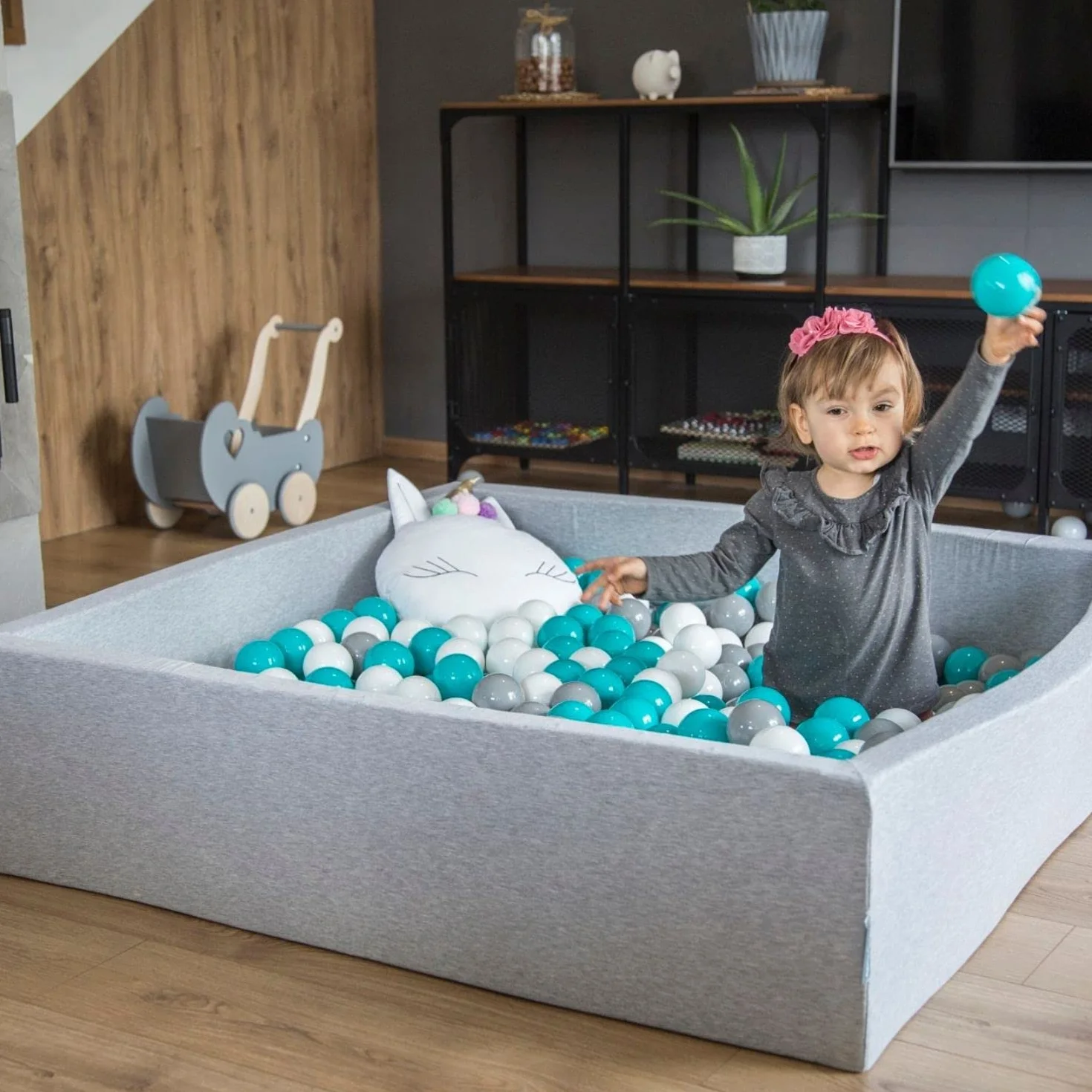 KiddyMoon Piscina di Palline 120X30cm/200 Palline Grande Quadrato per Bambini Fabbricato in EU, Grigio Chiaro:Bianco/Grigio/Turchese Chiaro