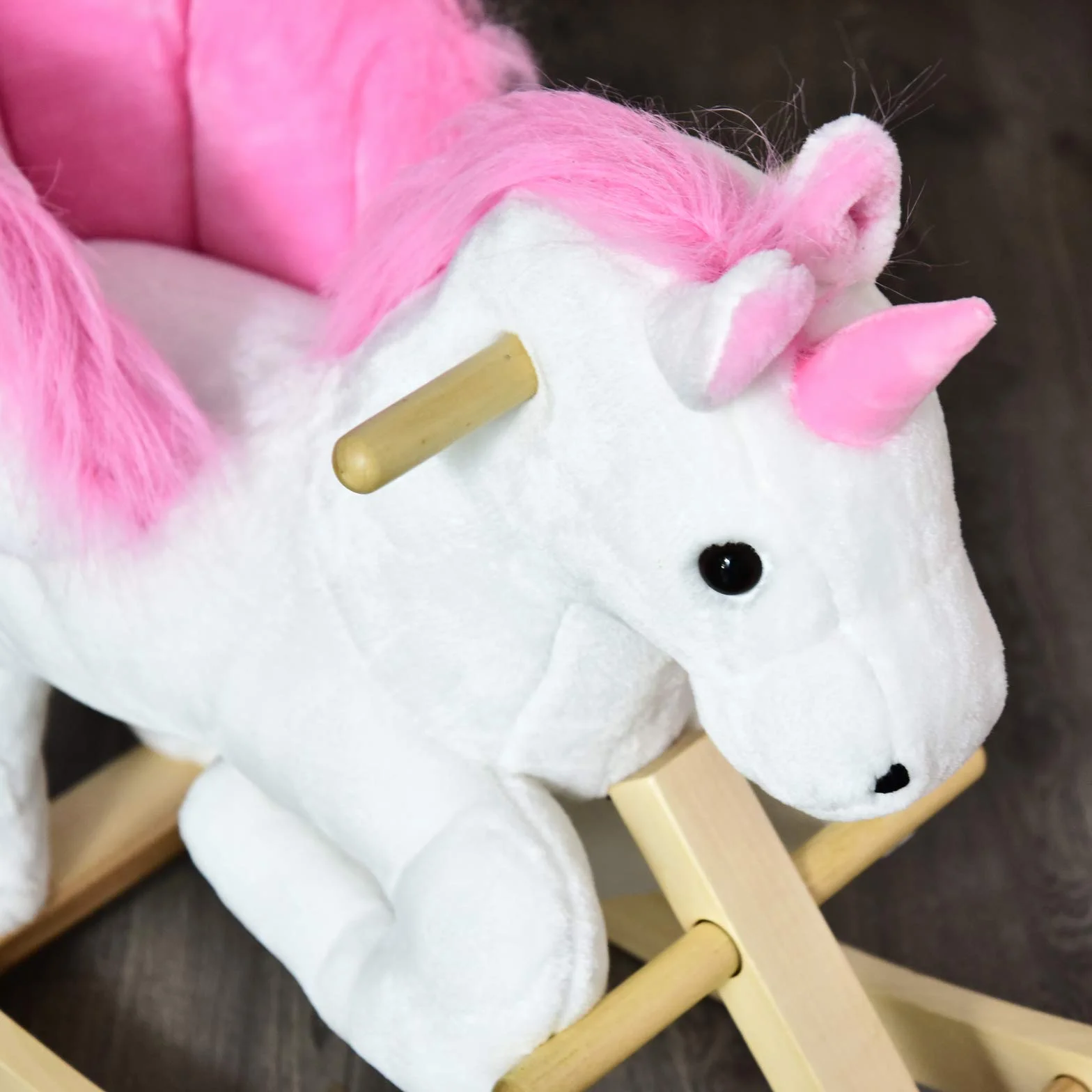 HOMCOM Cavallo a Dondolo a Forma di Unicorno con Musica, Struttura in Metallo e Legno, Rivestimento Peluche, 69x32x57cm, Bianco Rosa