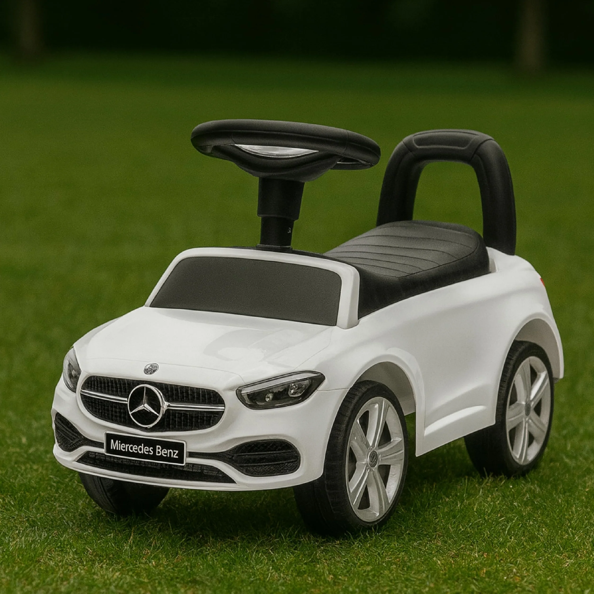 Baroni Toys Mercedes Ride-On Macchinina Spingi e Vai per Bambini 1-4 Anni, Fari LED, Suoni Realistici, Ruote Antiscivolo, Vano Portaoggetti, Design Antiribaltamento 65x28x39 cm Bianca