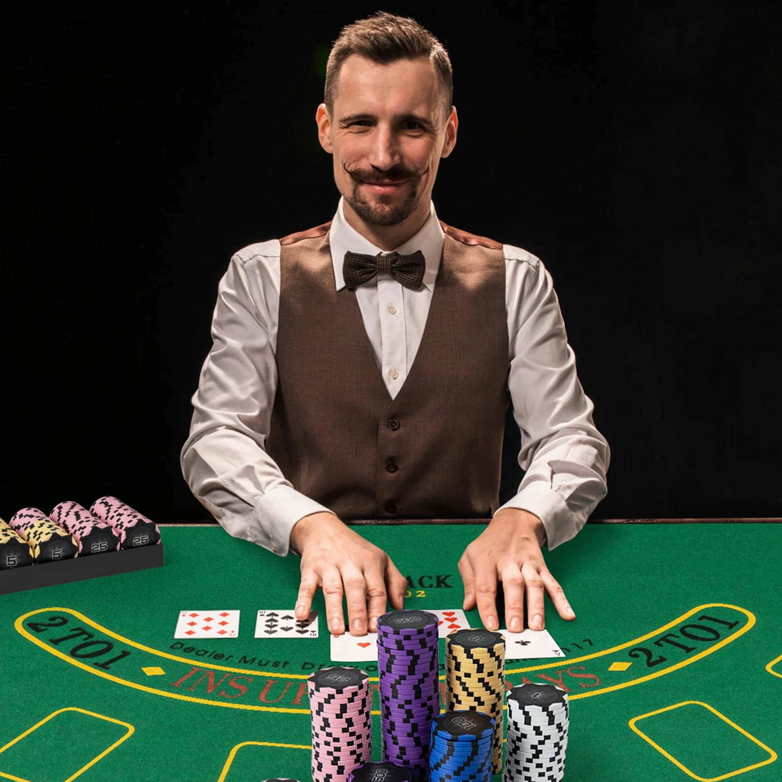 HOMASIS Set da Poker Professionale con Fiches e Mazzi di Carte per Texas Holdem