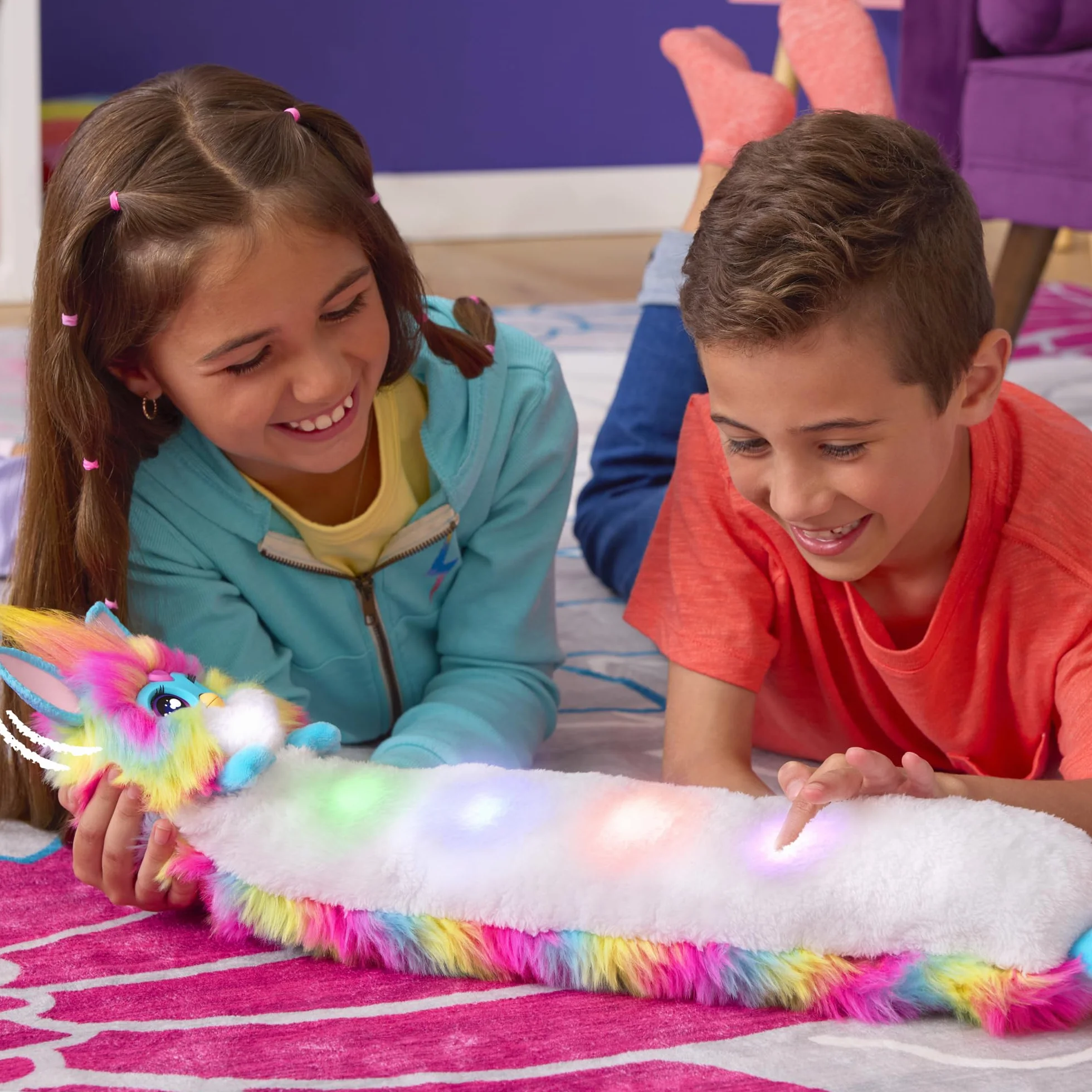Peluche interattivo DJ Furby, musica e luci, 5 modalità, oltre 1.000 combo, parla inglese e furbish, 6+
