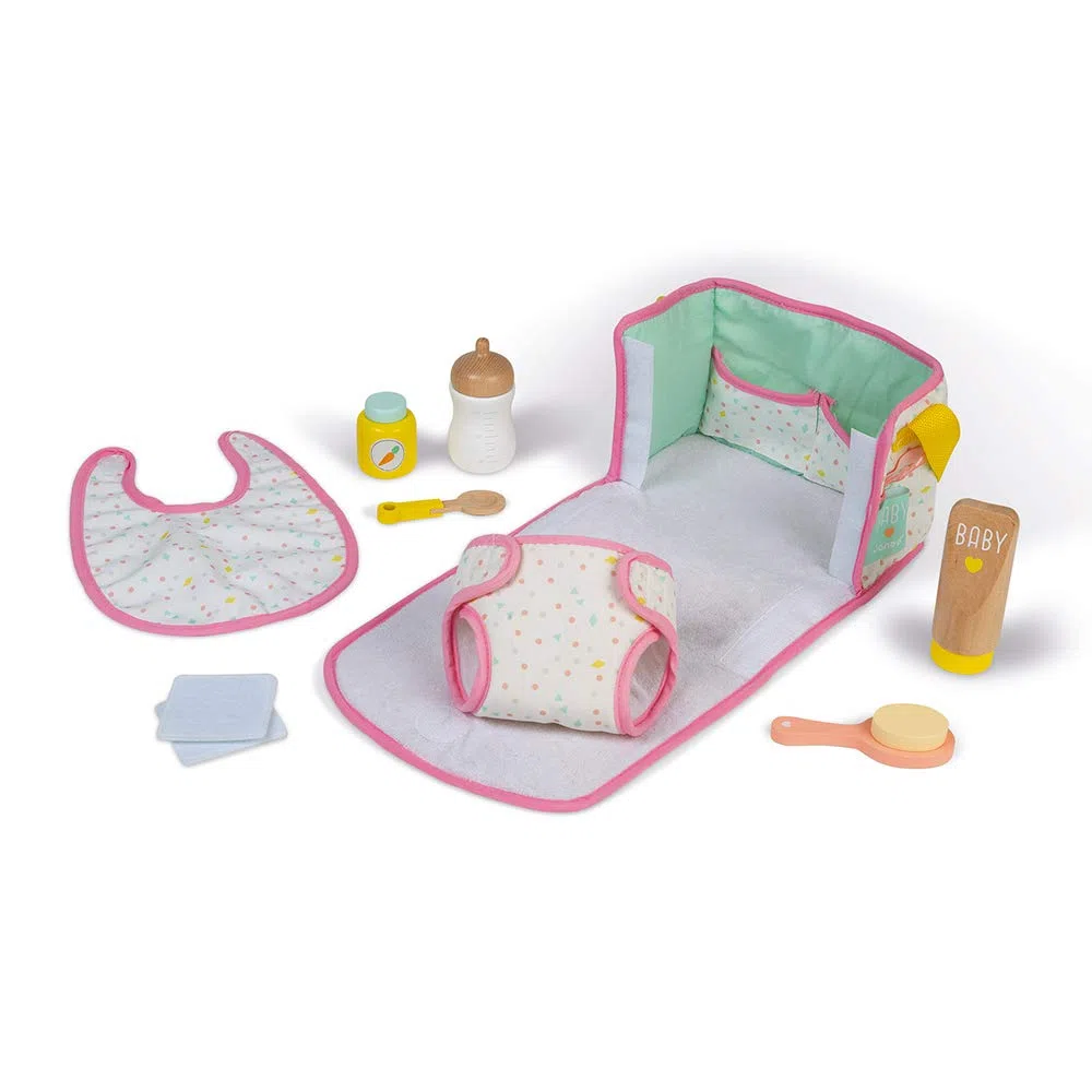Janod - Borsa Fasciatoio - Giocattolo in Legno e Tessuto - Borsa Cambio Neonato da Bambola - Fasciatoio per Bambole Completo - 8 Accessori + Bavaglino, Pannolino, Biberon - Da 2 Anni, J06501