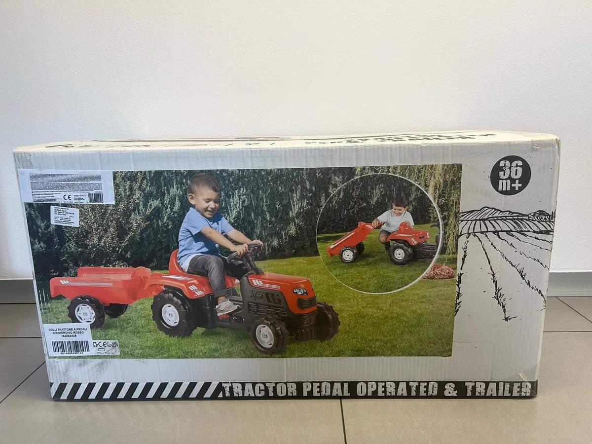 DOLU Trattore Rosso a Pedali per Bambini con Rimorchio Removibile 144x52x45 cm