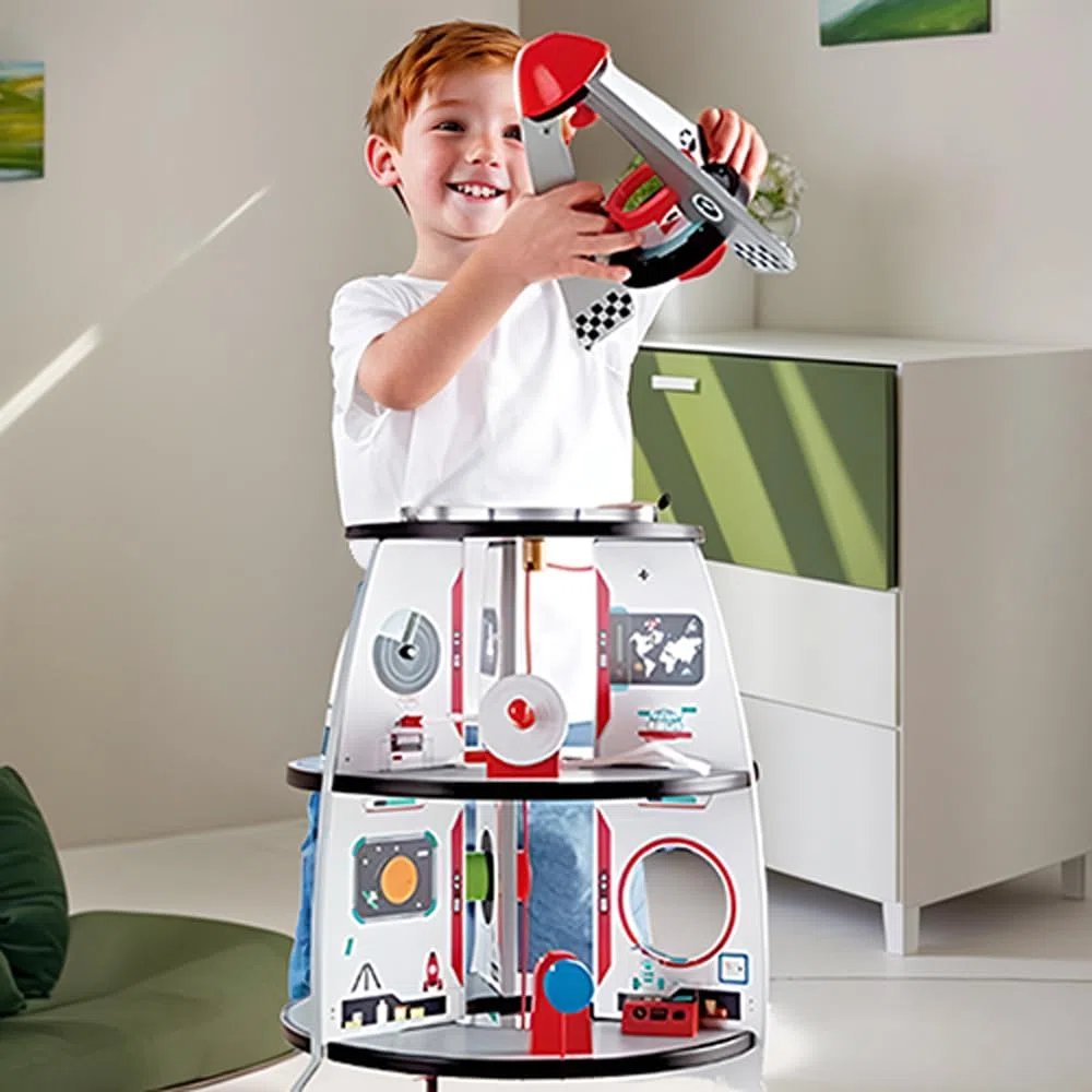 Hape Razzo spaziale legno a 4 piani con accessori interattivi, astronauti e alieni per gioco di ruolo dai 3 anni