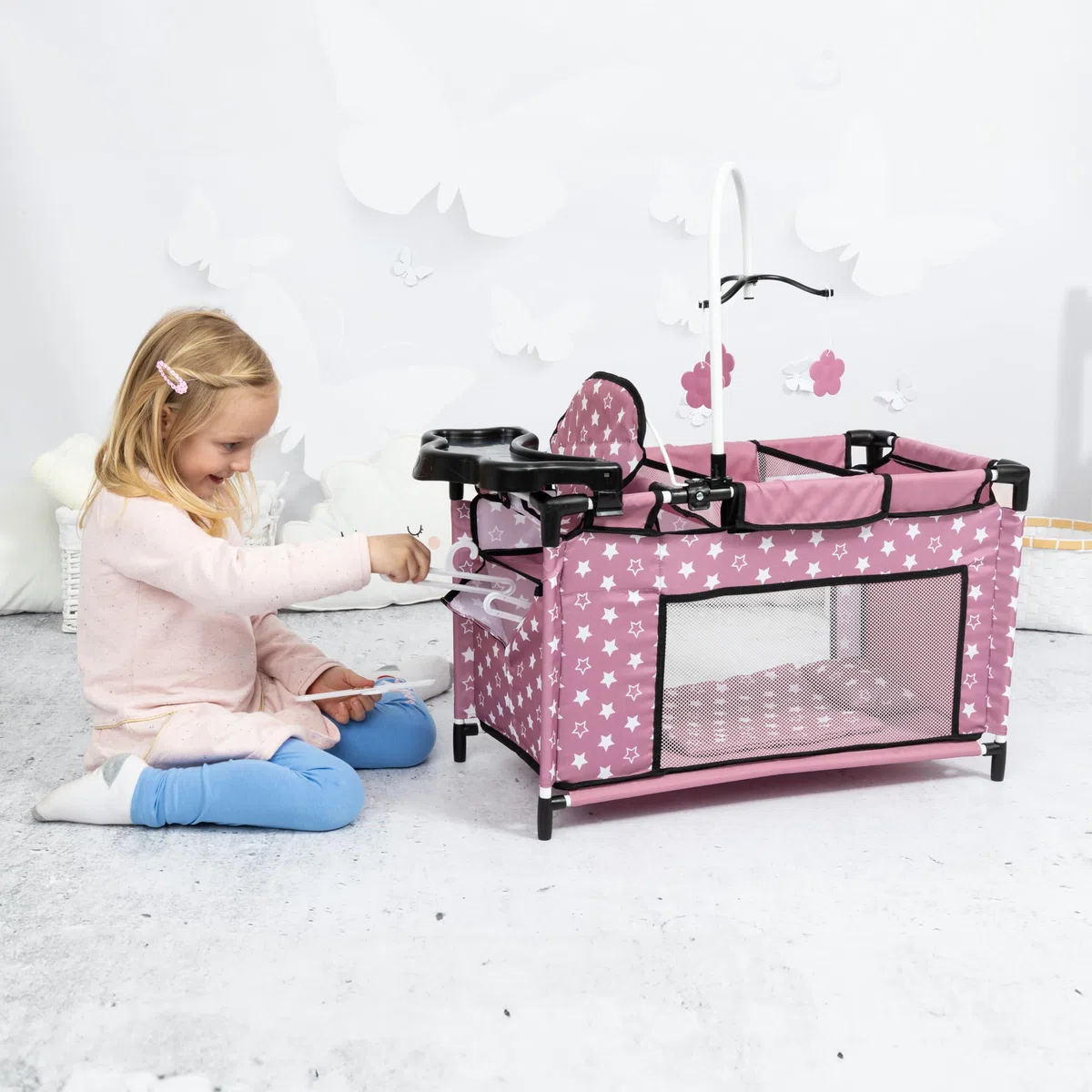 Bayer Design letto per bambole multiplo con scomparto seggiolone integrato giostrina accessori