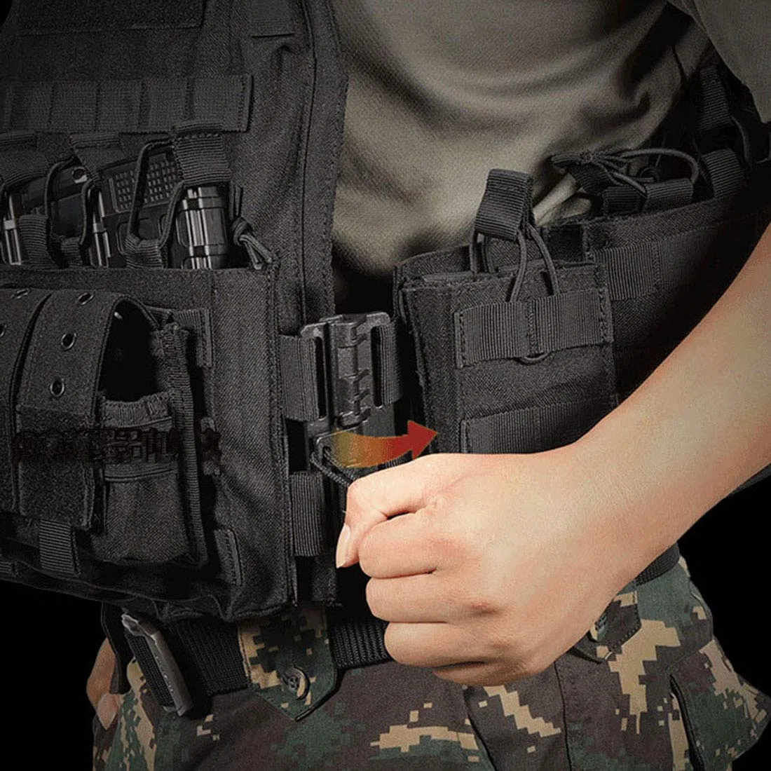 Gilet tattico per softair, con piastra a sgancio rapido, traspirante, per giochi di softair e giochi CS, borsa a tema personaggio cosplay, regali di Halloween, versione aggiornata CP, cachi, 46 x 35 x
