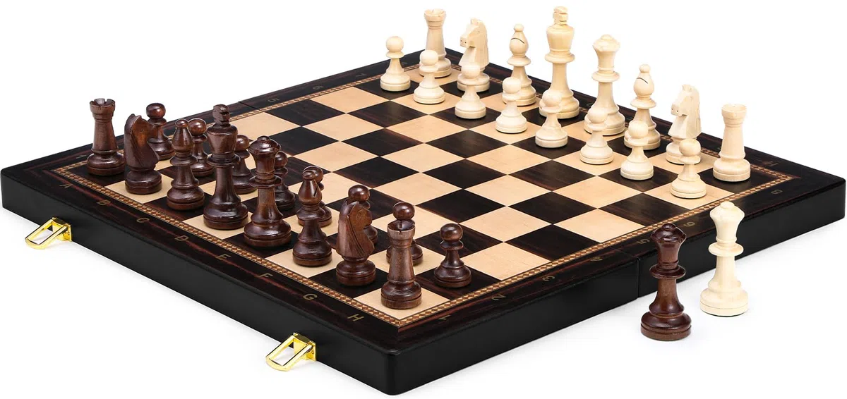 Peradix 48 x 48 CM Grande Gioco di Scacchi in Legno - Scacchiera Pieghevole in Legno di Alta Qualità con 34 Grandi e Pesanti Pezzi di Scacchi - Scacchi per Adulti e Bambini (48×48 cm, Nero)