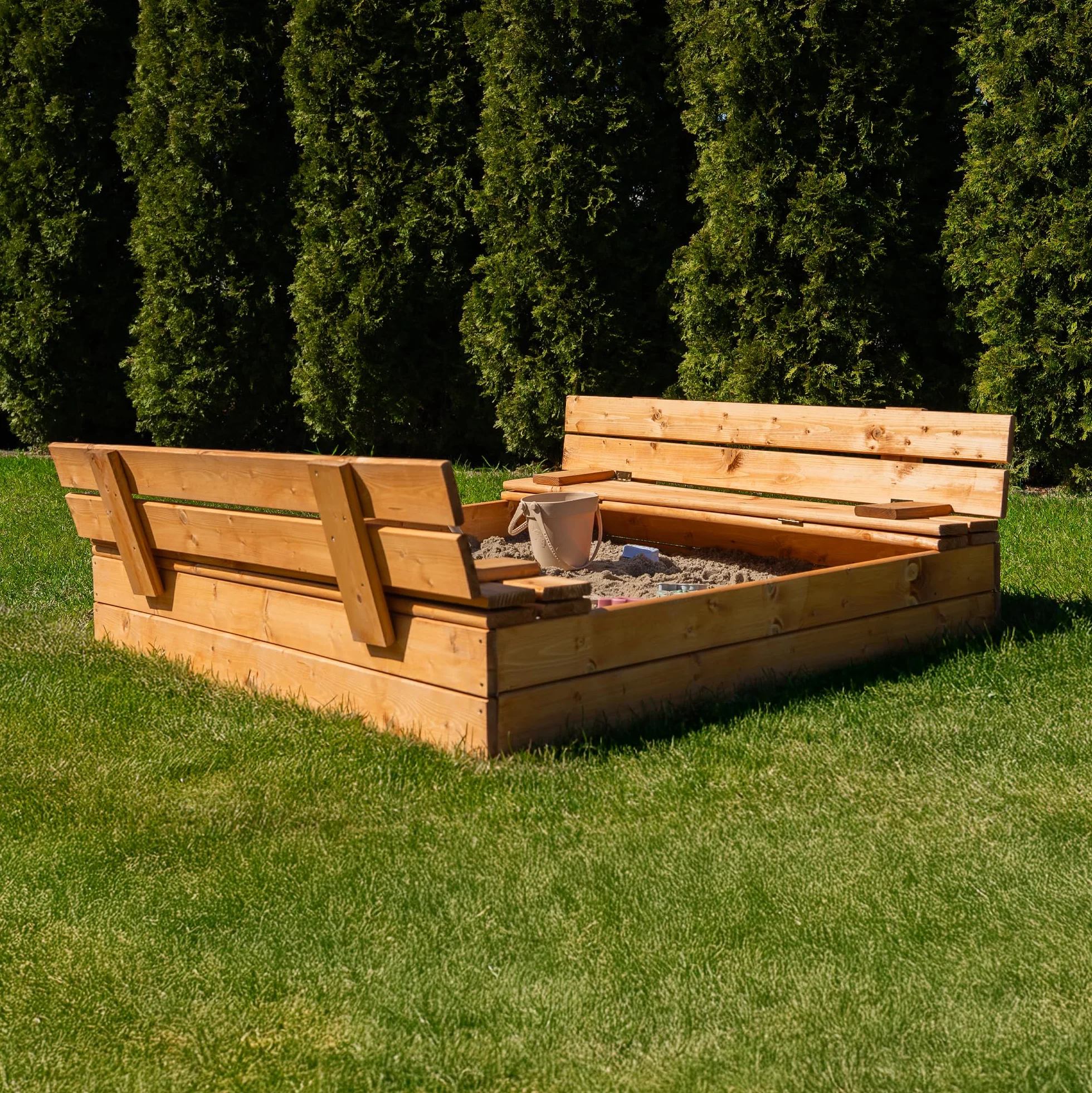MAMOI Sandbox con coperchio 120 x 120 cm, cassetta di sabbia impregnata con panche in legno, copertura per panchine 150 x 150 cm