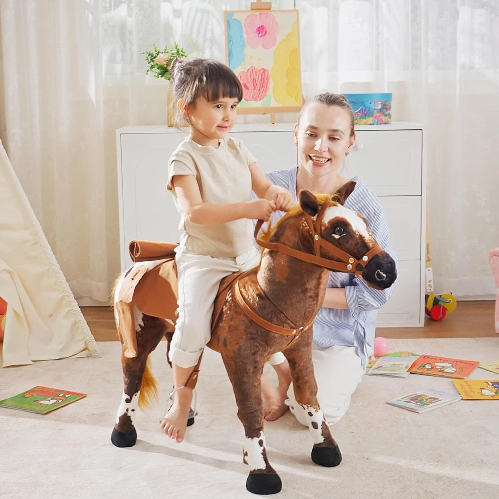 HOMCOM Cavallo a Dondolo per Bambini 2+ Anni con Nitrito Realistico, Sella e Staffe, Cavallo Giocattolo in Peluche e Metallo, 85x28x60 cm, Marrone