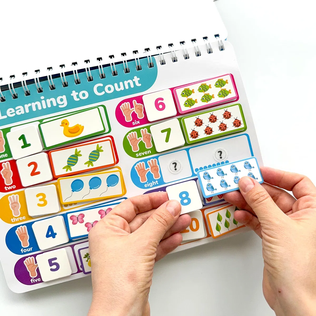 QUOKKA Montessori Busy Book per bambini dai 3 ai 5 anni, libro di attività con pagine interattive, libro di attività di 3 anni con chiusura a tocco per l'apprendimento, regalo prescolare per ragazzi e