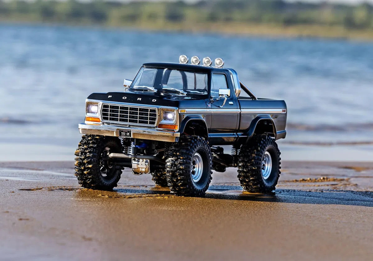 Traxxas TRX-4M F150 1/18 NERO CON ACCUS/CARICATORE - 97044-1-BLK