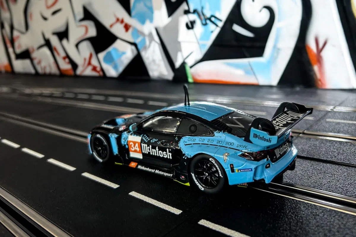 Carrera DIGITAL 132 32013 BMW M4 GT3 "Walkenhorst Motorsport, No.34" 24h LM