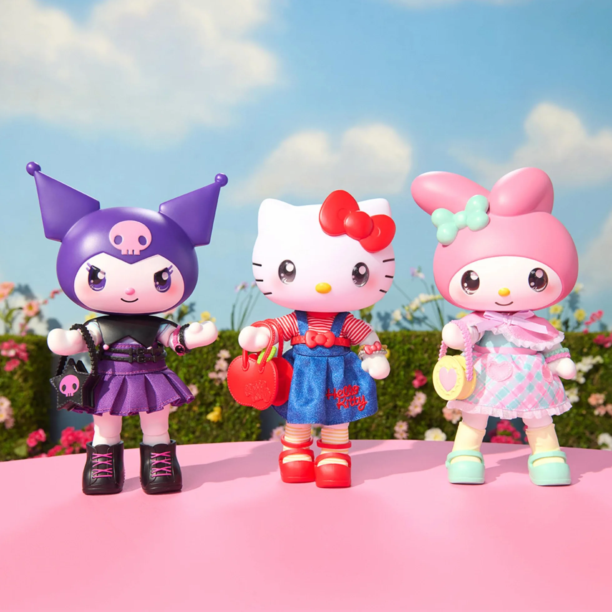 Hello Kitty - Kuromi Premier Bambola 20 cm, 9 Punti Di Articolazione, Vestiti E Accessori Removibili, Per Collezionisti, Bambini e Bambine dai 3 Anni