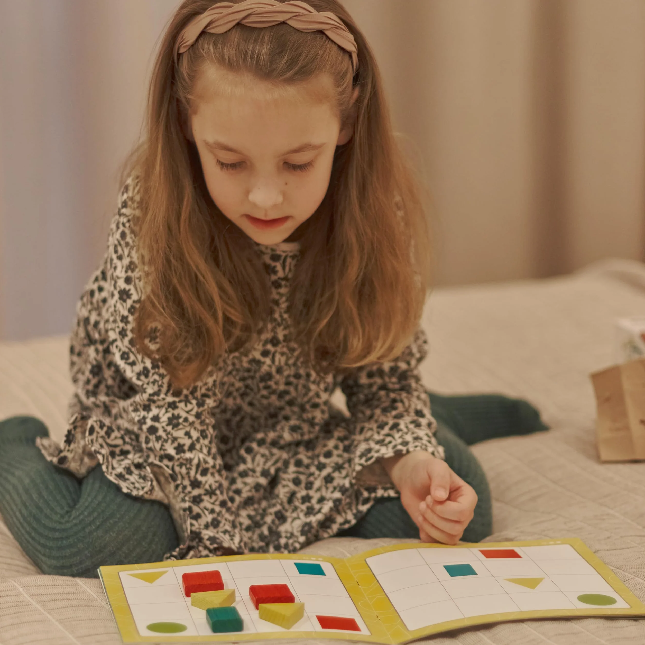 Gioco di logica Sudoku geometrico in legno 16 pezzi 20 compiti educativo