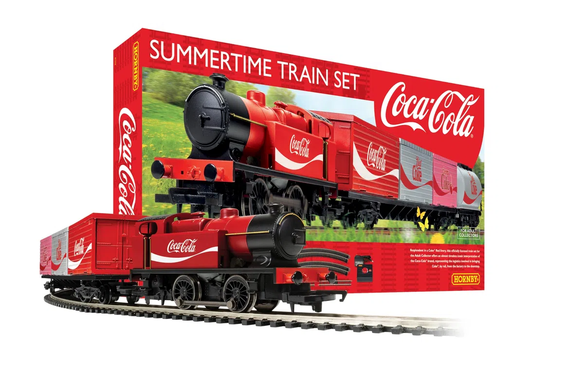 Hornby Hobbies The Coca-Cola Summertime OO Modello Elettrico Treno Set HO Track con Telecomando & Alimentatore US R1276T, Rosso
