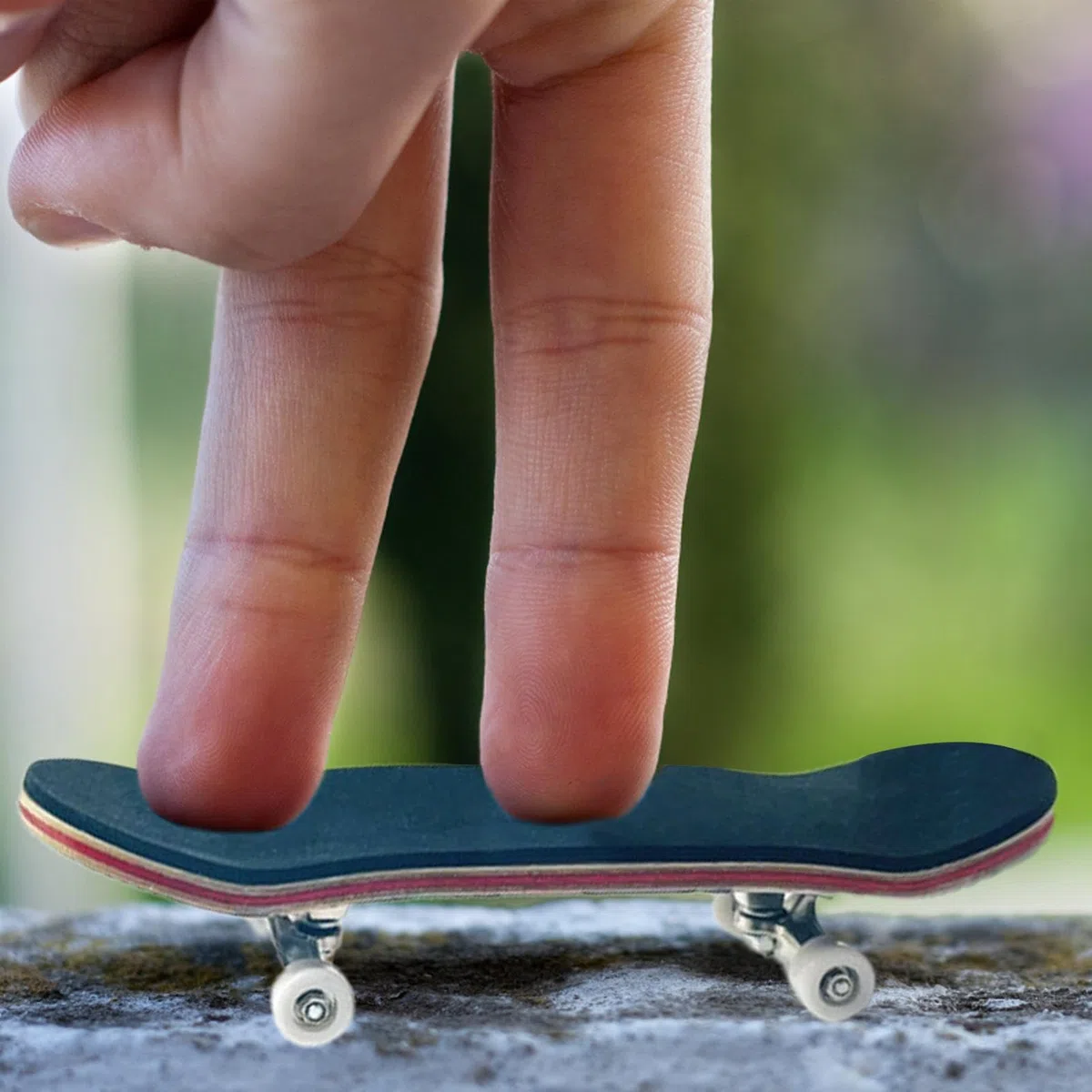 Fingerboard per bambini, skateboard da dito, Tavole per bambini in legno, Piccoli giocattoli da dito, skateboard da dito colorato per bambini dai 6 anni in su