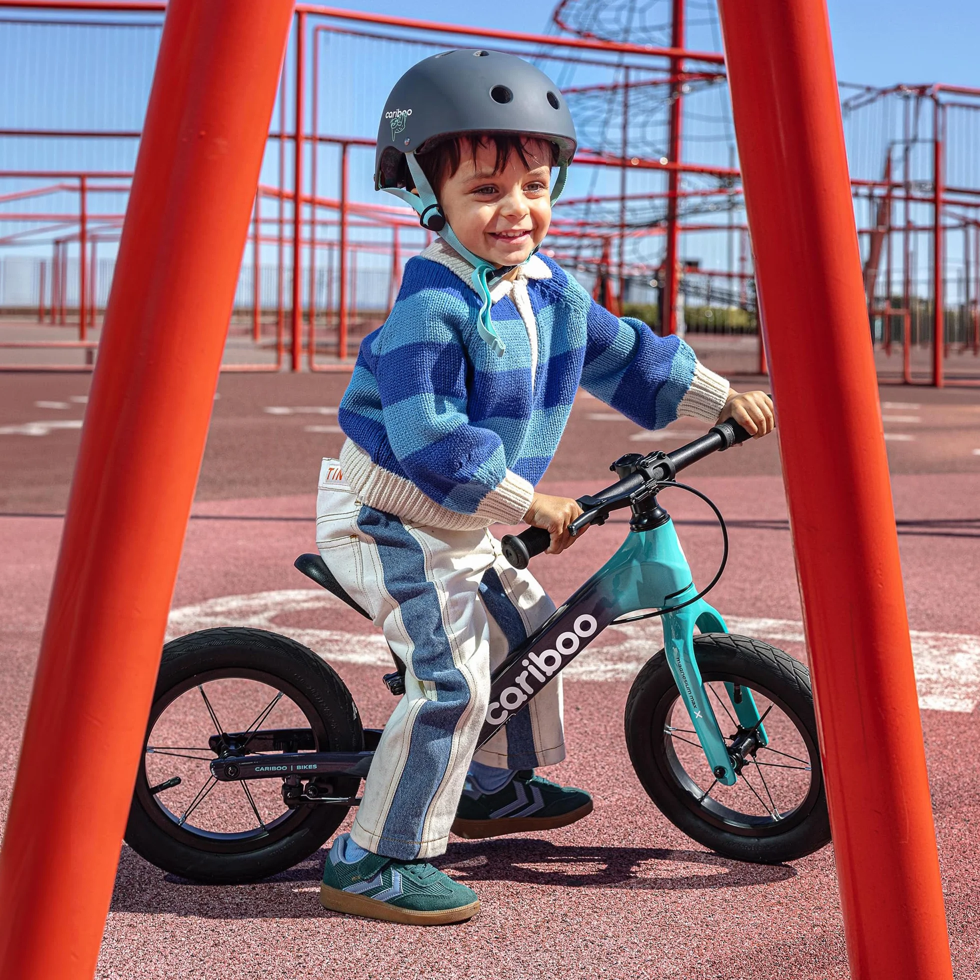 cariboo Bici Senza Pedali per Bambini da 2 anni - Ultraleggera 3,6 kg - Sella e Manubrio Regolabili - Telaio in Magnesio, Freno V-brake - Carico fino a 30 kg - Magnesium Max