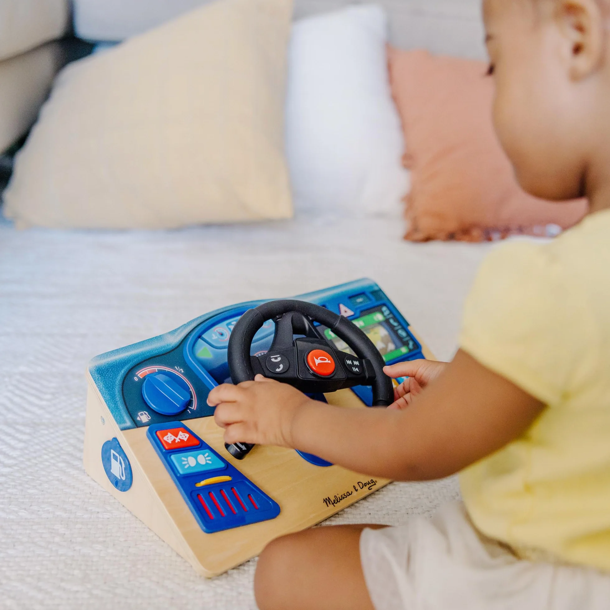 Melissa & Doug Volante Giocattolo per Bambini - Gioco Interattivo con Suoni e Pulsanti Colorati, Simulatore Guida, Regalo Educativo per Bambini e Bambine, 3+ Anni - Certificati FSC