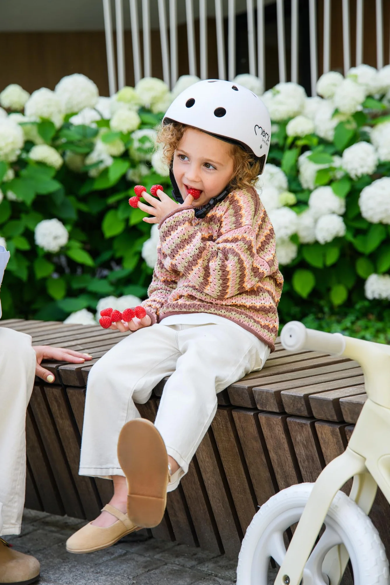Momi Bicicletta senza pedali NORU per bambini dai 2 anni (max 25 kg), pieghevole con un pulsante, sella regolabile, ruote EVA antiforatura da 12"