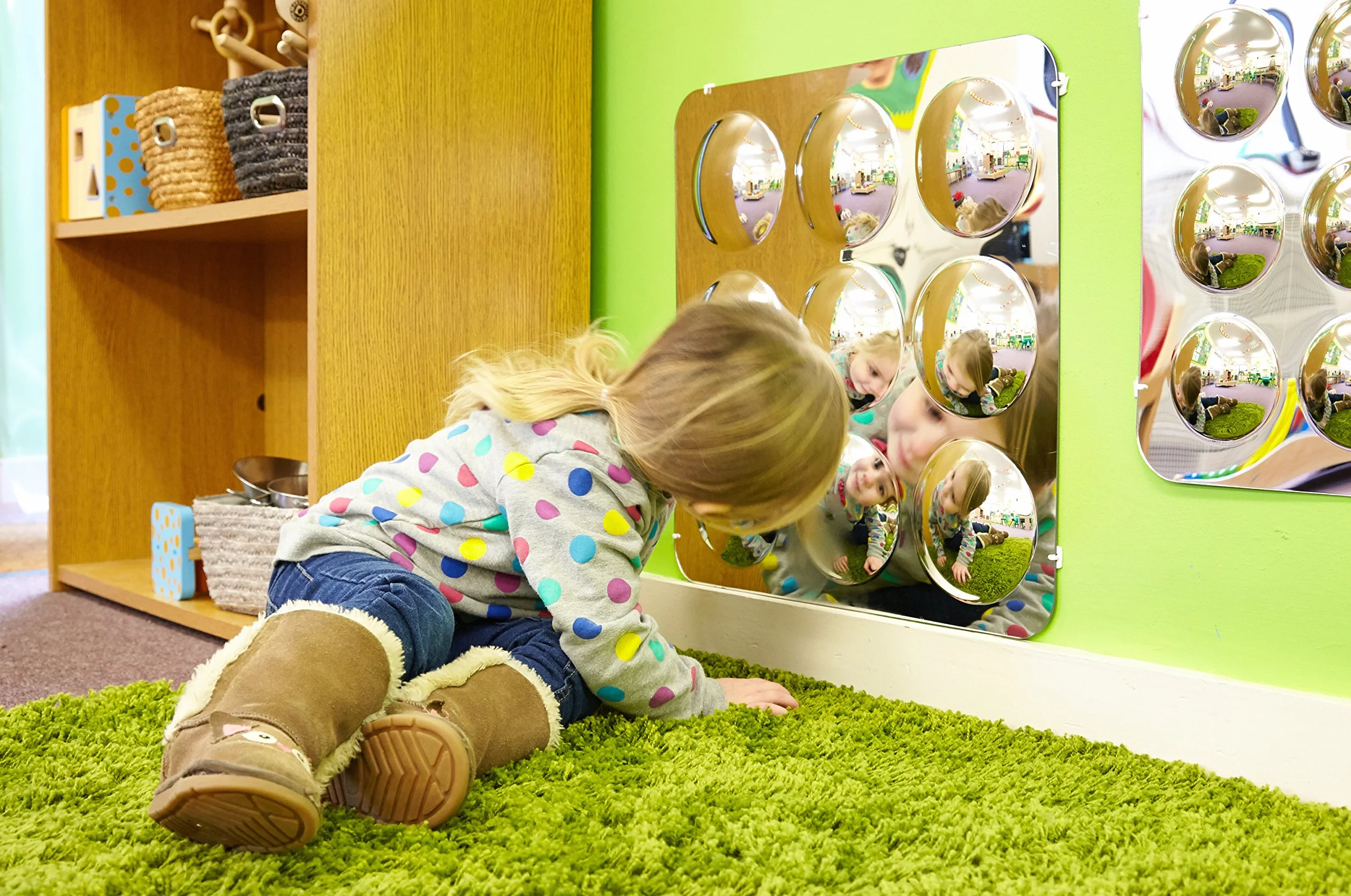 TickiT 72408 Large 9-Domed Acrylic Mirror Panel
